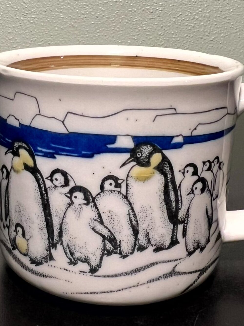 Vintage Otagiri Japan Panoramic Penguin Iceberg Mug Coffee Cup Stoneware Retro